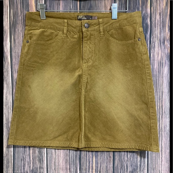 🏷Prana Corduroy Skirt - Women’s Size 4 - Picture 1 of 3